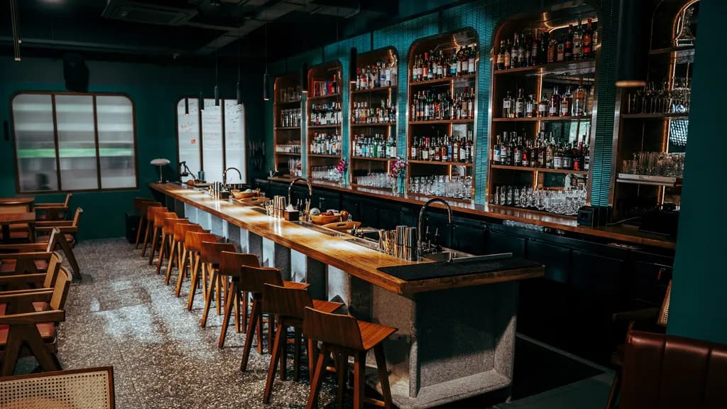 Bar Hire Essex by Ruby’s – Trusted Experts in Tailored Cocktail Experiences Since 1999